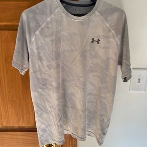 Men’s Under Armor Tshirt XL